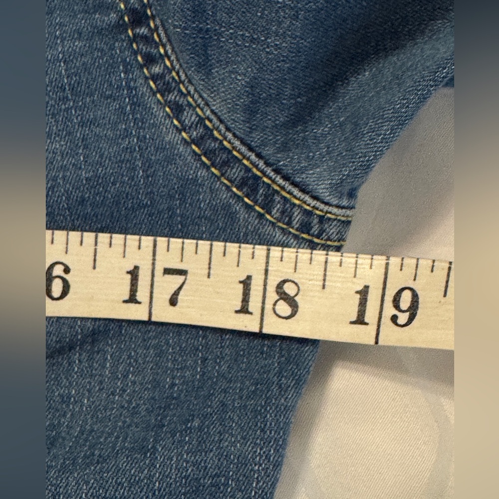 LuLaRoe Jaxon Rose Embroidered Stretch Denim Jean Jacket - Picture 8 of 9